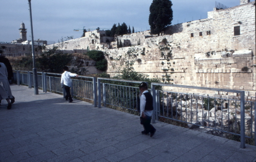 Rampart access to Western Wall