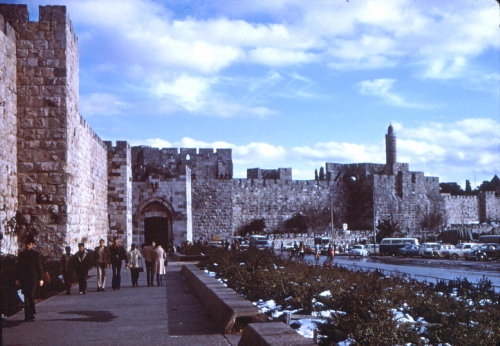Pathway to Jaffa Gate side entrance