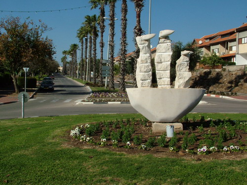 Sculpture and street scene